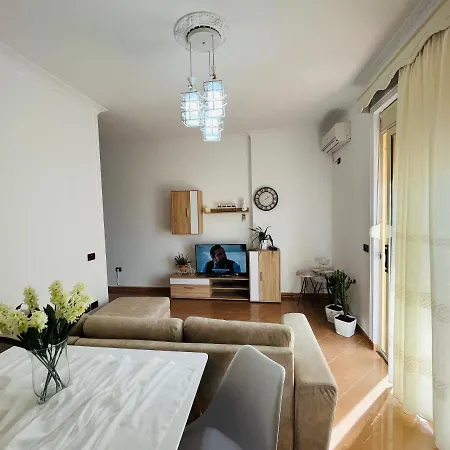 Da Vinci Sea View * Avlonya